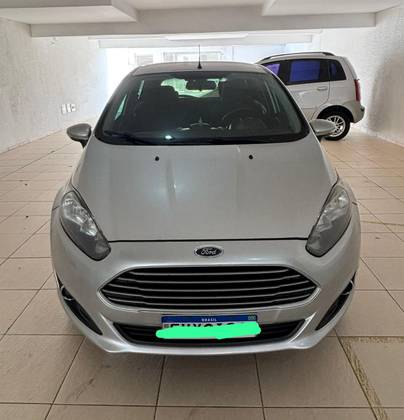 FORD FIESTA 1.6 SE HATCH 16V FLEX 4P POWERSHIFT FORD FIESTA 1.6 SE HATCH 16V FLEX 4P POWERSHIFT